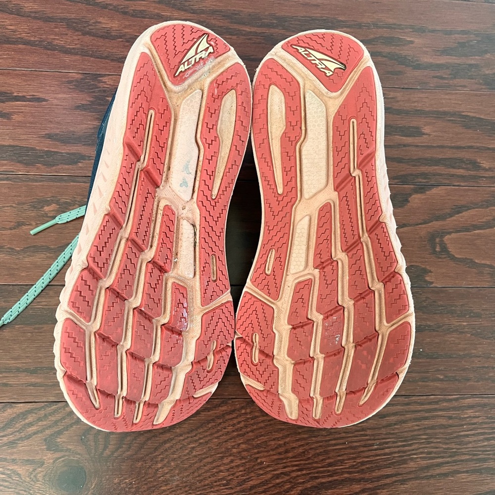 Altra Women's Navy and Pink Athletic Running Shoes - Picture 5 of 7